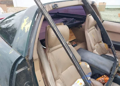 1993 Chevrolet Corvette from USA, damaged, VIN 1G1YY23P0P5107295